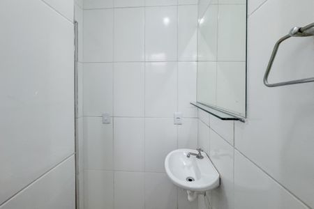 Casa para alugar com 105m², 3 quartos e sem vaga Casa para alugar com 105m², 3 quartos e sem vagaBanheiro Corredor