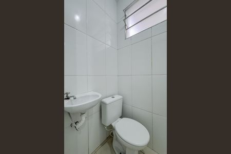 Casa para alugar com 105m², 3 quartos e sem vaga Casa para alugar com 105m², 3 quartos e sem vagaBanheiro Corredor