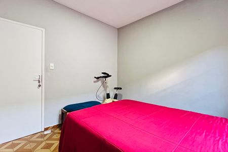 Casa à venda com 260m², 4 quartos e 2 vagas Casa à venda com 260m², 4 quartos e 2 vagasQuarto 1