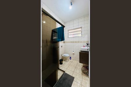 Casa à venda com 260m², 4 quartos e 2 vagas Casa à venda com 260m², 4 quartos e 2 vagasBanheiro 2