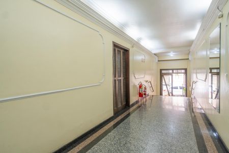 Apartamento à venda com 107m², 3 quartos e sem vaga Apartamento à venda com 107m², 3 quartos e sem vagaHall de entrada