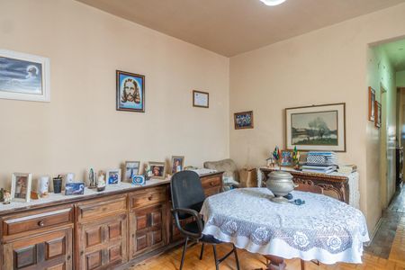 Apartamento à venda com 107m², 3 quartos e sem vaga Apartamento à venda com 107m², 3 quartos e sem vagaSala