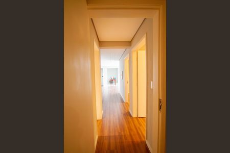 Apartamento para alugar com 150m², 3 quartos e 1 vaga Apartamento para alugar com 150m², 3 quartos e 1 vagaCorredor