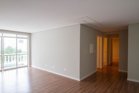 Apartamento para alugar com 150m², 3 quartos e 1 vaga Apartamento para alugar com 150m², 3 quartos e 1 vagaSala