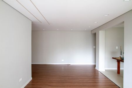 Apartamento para alugar com 150m², 3 quartos e 1 vaga Apartamento para alugar com 150m², 3 quartos e 1 vagaSala