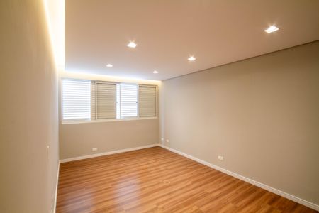 Apartamento para alugar com 150m², 3 quartos e 1 vaga Apartamento para alugar com 150m², 3 quartos e 1 vagaSuíte