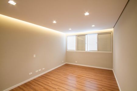 Apartamento para alugar com 150m², 3 quartos e 1 vaga Apartamento para alugar com 150m², 3 quartos e 1 vagaSuíte