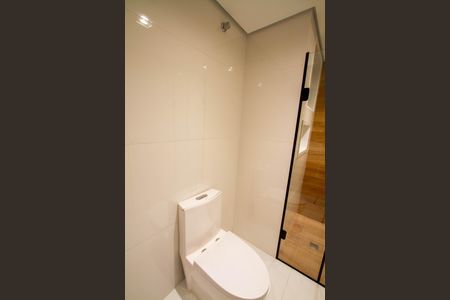 Apartamento para alugar com 150m², 3 quartos e 1 vaga Apartamento para alugar com 150m², 3 quartos e 1 vagaBanheiro da Suíte