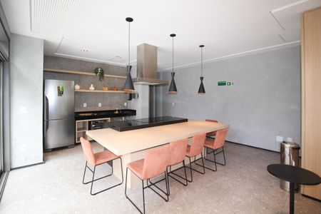 Apartamento para alugar com 24m², 1 quarto e sem vaga Apartamento para alugar com 24m², 1 quarto e sem vagaÁrea comum - Salão de festas