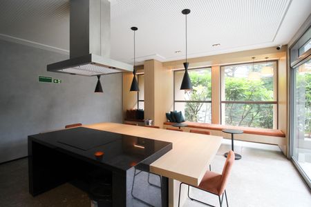 Apartamento para alugar com 24m², 1 quarto e sem vaga Apartamento para alugar com 24m², 1 quarto e sem vagaÁrea comum - Salão de festas