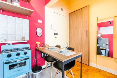 Apartamento para alugar com 30m², 1 quarto e sem vaga Apartamento para alugar com 30m², 1 quarto e sem vagaSala de Jantar