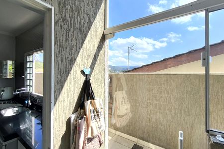 Casa à venda com 170m², 4 quartos e 2 vagas Casa à venda com 170m², 4 quartos e 2 vagasÁrea de Serviço