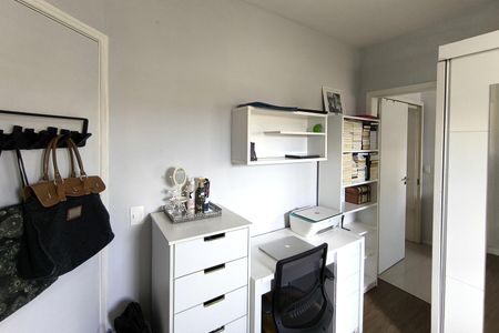 Casa à venda com 170m², 4 quartos e 2 vagas Casa à venda com 170m², 4 quartos e 2 vagasSuíte 2