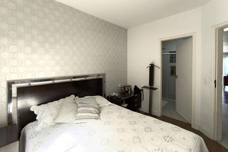 Casa à venda com 170m², 4 quartos e 2 vagas Casa à venda com 170m², 4 quartos e 2 vagasSuíte 1