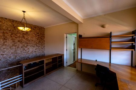 Casa para alugar com 380m², 3 quartos e 5 vagas Casa para alugar com 380m², 3 quartos e 5 vagasEscritório