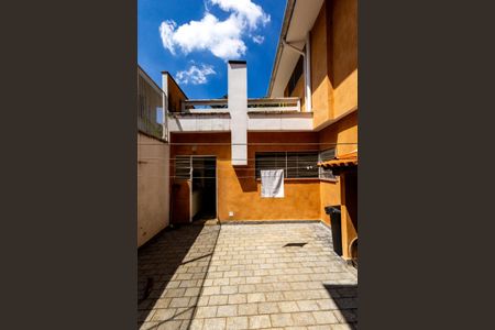 Casa para alugar com 380m², 3 quartos e 5 vagas Casa para alugar com 380m², 3 quartos e 5 vagasQuintal