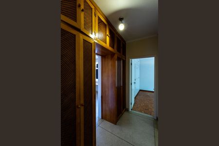 Casa para alugar com 380m², 3 quartos e 5 vagas Casa para alugar com 380m², 3 quartos e 5 vagasHall Armários