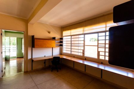 Casa para alugar com 380m², 3 quartos e 5 vagas Casa para alugar com 380m², 3 quartos e 5 vagasEscritório