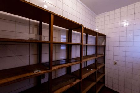 Casa para alugar com 380m², 3 quartos e 5 vagas Casa para alugar com 380m², 3 quartos e 5 vagasQuarto de serviço 2 despensa