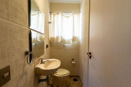 Casa para alugar com 380m², 3 quartos e 5 vagas Casa para alugar com 380m², 3 quartos e 5 vagasLavabo