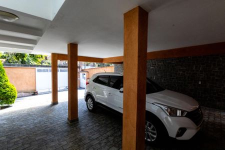 Casa para alugar com 380m², 3 quartos e 5 vagas Casa para alugar com 380m², 3 quartos e 5 vagasGaragem