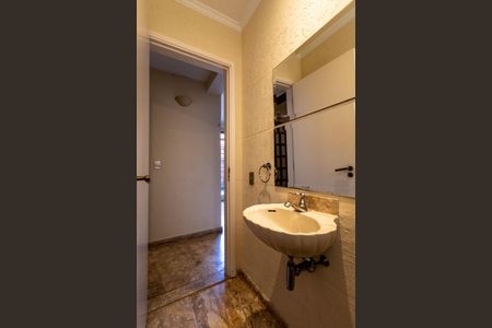 Casa para alugar com 380m², 3 quartos e 5 vagas Casa para alugar com 380m², 3 quartos e 5 vagasLavabo