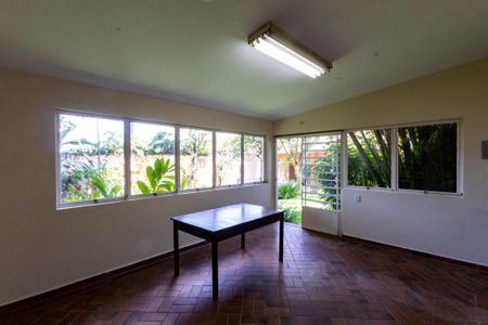 Casa para alugar com 380m², 3 quartos e 5 vagas Casa para alugar com 380m², 3 quartos e 5 vagasQuarto de serviço 3