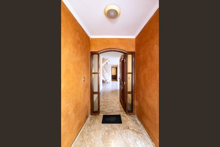 Casa para alugar com 380m², 3 quartos e 5 vagas Casa para alugar com 380m², 3 quartos e 5 vagasHall de entrada