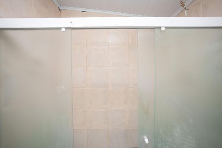 Casa à venda com 165m², 3 quartos e 1 vaga Casa à venda com 165m², 3 quartos e 1 vagaBanheiro 2