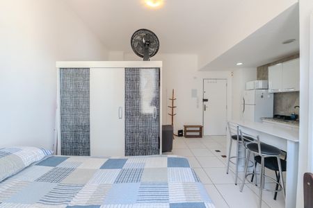 Apartamento para alugar com 46m², 1 quarto e sem vaga Apartamento para alugar com 46m², 1 quarto e sem vagaStudio