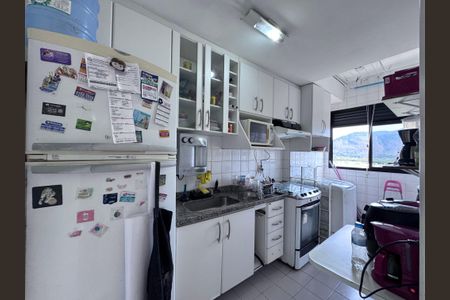 Apartamento para alugar com 84m², 2 quartos e 2 vagas Apartamento para alugar com 84m², 2 quartos e 2 vagasCozinha e Área de Serviço