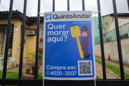 Casa à venda com 300m², 4 quartos e 2 vagas Casa à venda com 300m², 4 quartos e 2 vagasPlaquinha
