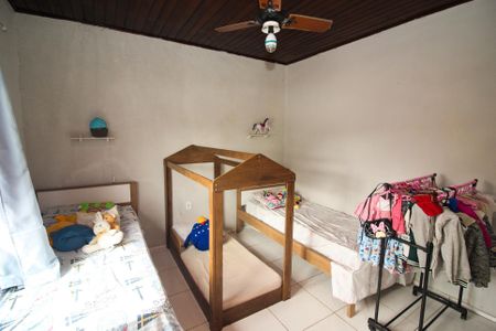 Casa à venda com 300m², 4 quartos e 2 vagas Casa à venda com 300m², 4 quartos e 2 vagasQuarto 2