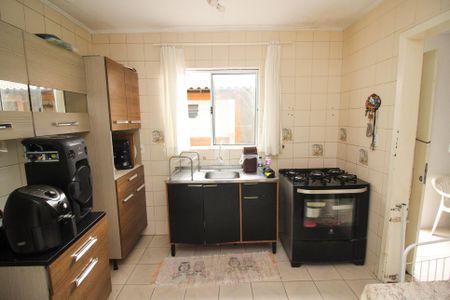 Casa à venda com 300m², 4 quartos e 2 vagas Casa à venda com 300m², 4 quartos e 2 vagasCozinha 1