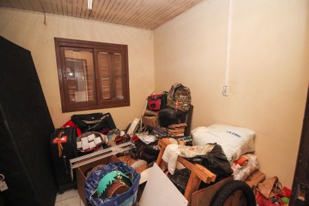 Casa à venda com 300m², 4 quartos e 2 vagas Casa à venda com 300m², 4 quartos e 2 vagasQuarto 4