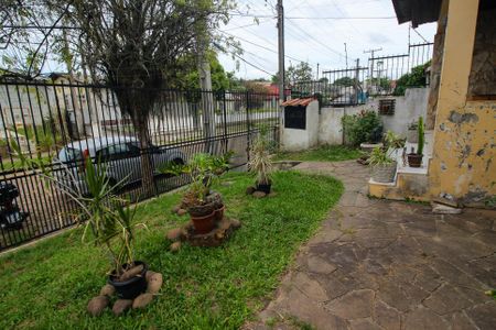 Casa à venda com 300m², 4 quartos e 2 vagas Casa à venda com 300m², 4 quartos e 2 vagasJardim