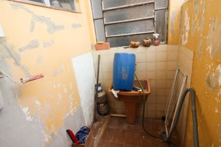 Casa à venda com 300m², 4 quartos e 2 vagas Casa à venda com 300m², 4 quartos e 2 vagasÁrea de Serviço 2