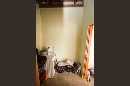 Casa à venda com 300m², 4 quartos e 2 vagas Casa à venda com 300m², 4 quartos e 2 vagasÁrea de Serviço 1