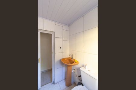 Casa à venda com 305m², 3 quartos e 2 vagas Casa à venda com 305m², 3 quartos e 2 vagasBanheiro