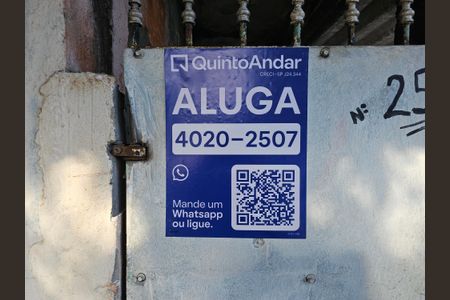 Casa à venda com 305m², 3 quartos e 2 vagas Casa à venda com 305m², 3 quartos e 2 vagasPlaca