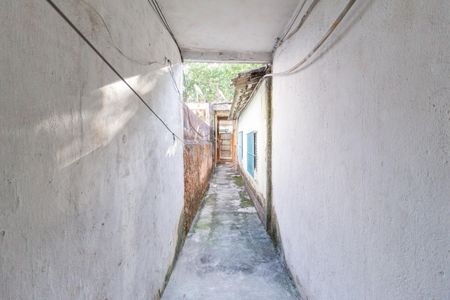 Casa à venda com 305m², 3 quartos e 2 vagas Casa à venda com 305m², 3 quartos e 2 vagasCorredor