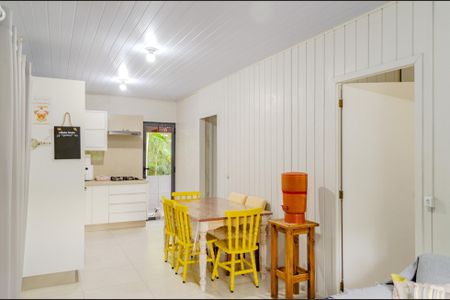 Casa para alugar com 90m², 2 quartos e 2 vagas Casa para alugar com 90m², 2 quartos e 2 vagasSala/Cozinha