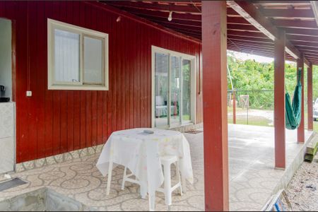 Casa para alugar com 90m², 2 quartos e 2 vagas Casa para alugar com 90m², 2 quartos e 2 vagasÁrea Externa