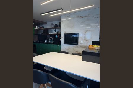 Apartamento à venda com 123m², 2 quartos e 2 vagas Apartamento à venda com 123m², 2 quartos e 2 vagasCozinha