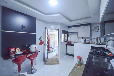 Apartamento à venda com 190m², 3 quartos e 3 vagas Apartamento à venda com 190m², 3 quartos e 3 vagasCozinha