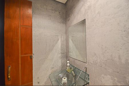 Apartamento à venda com 190m², 3 quartos e 3 vagas Apartamento à venda com 190m², 3 quartos e 3 vagasLavabo