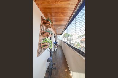 Apartamento à venda com 190m², 3 quartos e 3 vagas Apartamento à venda com 190m², 3 quartos e 3 vagasSacada