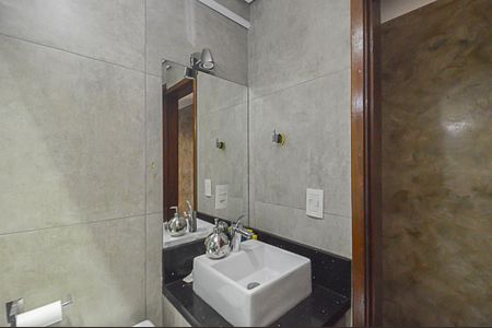 Apartamento à venda com 190m², 3 quartos e 3 vagas Apartamento à venda com 190m², 3 quartos e 3 vagasBanheiro