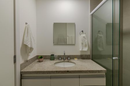 Studio para alugar com 27m², 1 quarto e 1 vaga Studio para alugar com 27m², 1 quarto e 1 vagaBanheiro