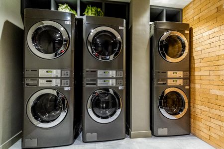 Studio para alugar com 27m², 1 quarto e 1 vaga Studio para alugar com 27m², 1 quarto e 1 vagaLavanderia